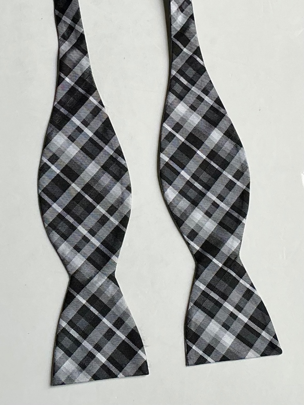 Ben Sherman classy  gray plaid 100 % silk bow tie